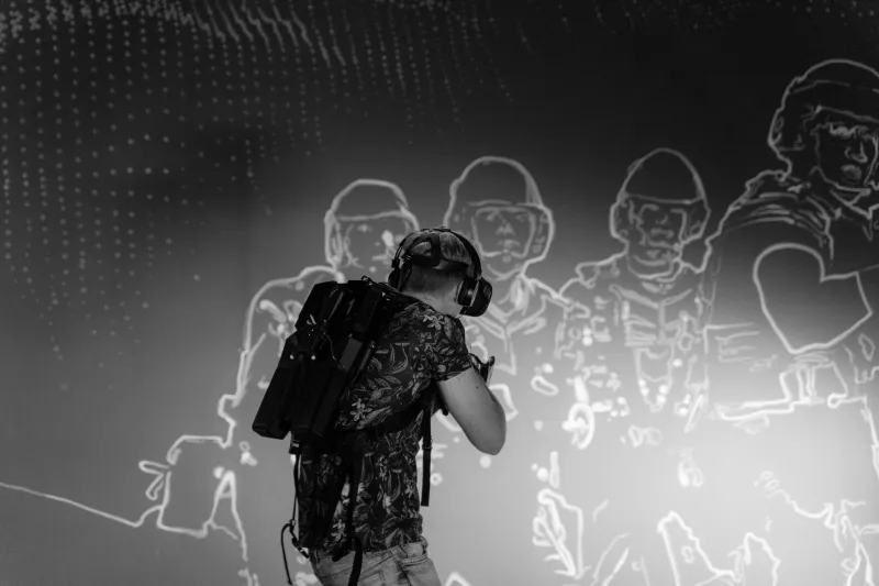 Oltre il vetro della teca: la realtà virtuale ridisegna il museo del futuro